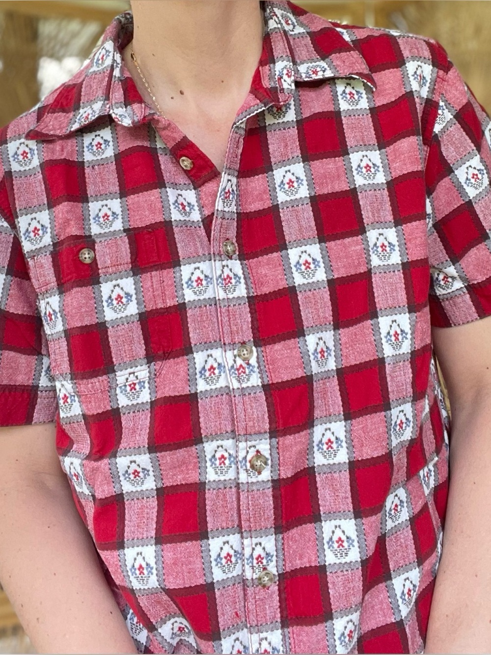 Vintage Bobbie Brooks Short Sleeve Button Down Shirt Red Plaid Daisy Flower